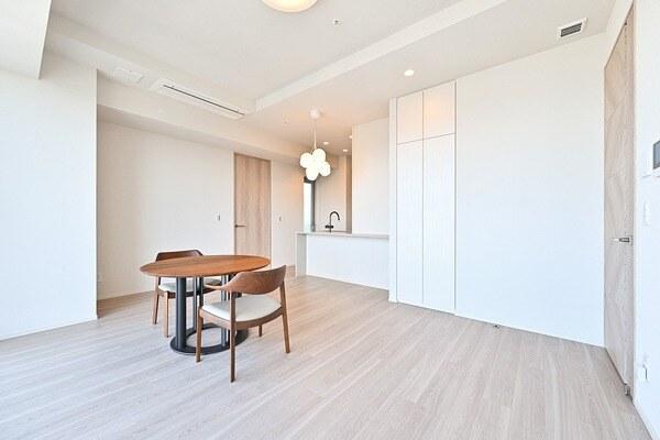 ※写真内の家具・調度品は販売対象ではありません。