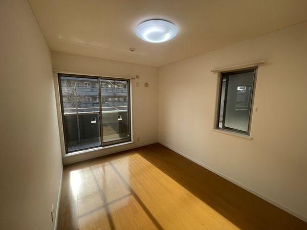 西側洋室約6.0帖