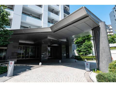 エントランスアプローチ(車寄せ)