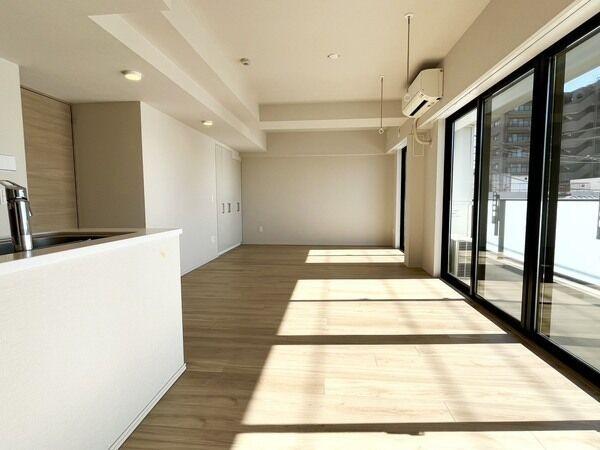 LDには床暖房が備え付けられています。温風が出ないため空気が乾燥しにくく、快適に過ごせます。