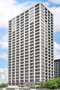 勝どきエリアに立つ、総戸数217戸のタワーマンション。