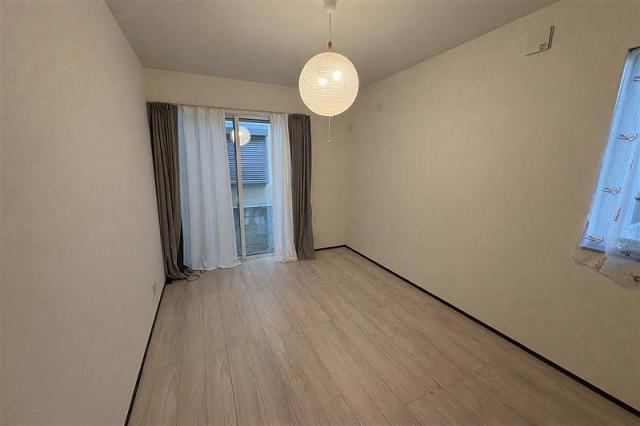 リビング以外の居室  写真撮影日：2026-02-16