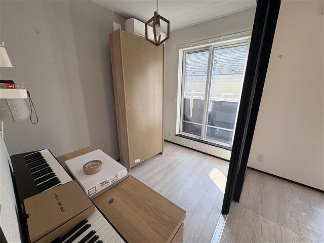 リビング以外の居室  写真撮影日：2026-02-16