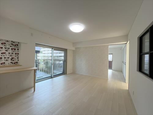 ＬＤＫ約１３．４帖