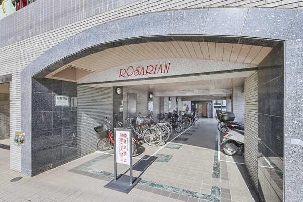 駐輪場は1世帯4台まで利用可能（月額1台500円）