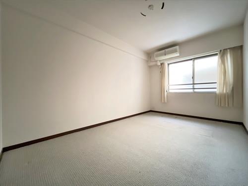 洋室約６．８帖（１）