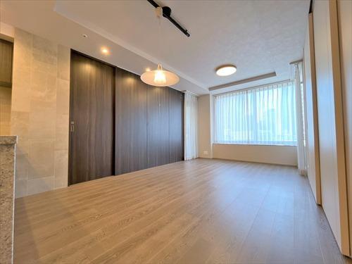 ＬＤＫ約１６．７帖（１）