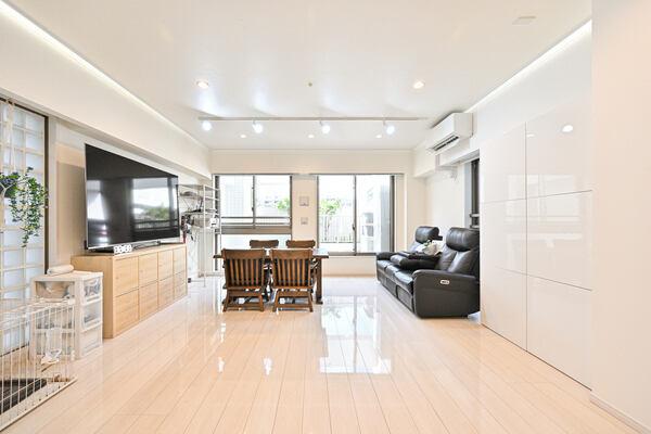 ※販売対象に家具・調度品は含まれません。