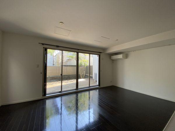 １階リビングダイニング