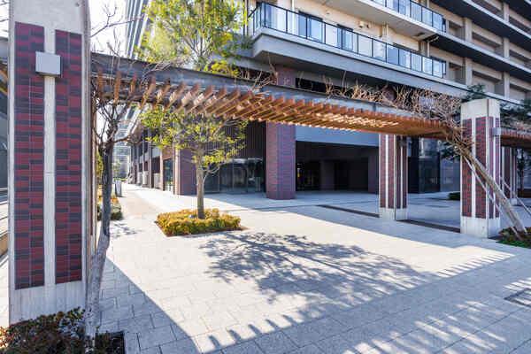 各階にゴミ置場があり、24時間ゴミ出し可能。便利な宅配ボックス有り。忙しい方も快適に暮らせます。