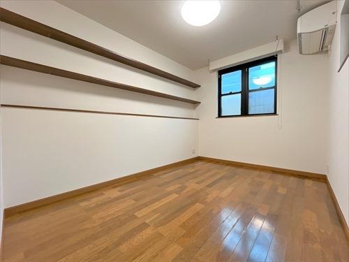 １Ｆ洋室約７．１帖