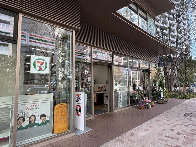 セブンイレブン西新宿５丁目中央店 92m 写真撮影日：2026-02-01