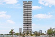 オリエンタルランドが外観デザインを担当。海に向かって新しい地へ向かう帆船のようなデザインの外観です。