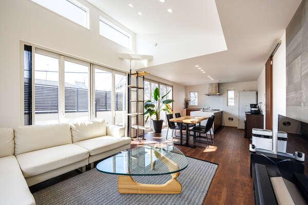 ※販売対象に家具・調度品は含まれません。