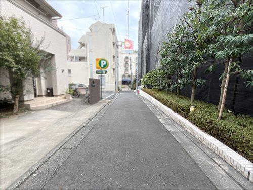側面道路（２０２６年２月撮影）