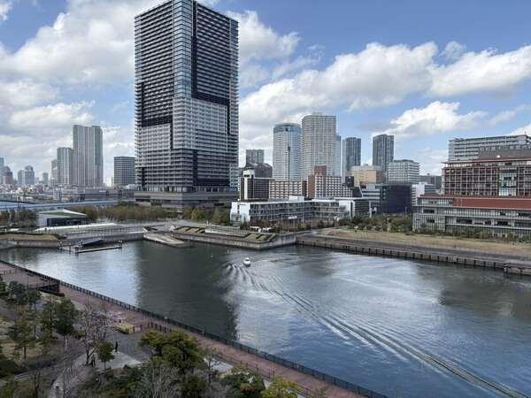 東雲運河を望む眺望。