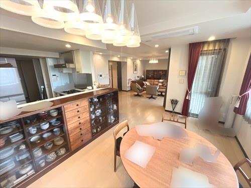 リビングダイニング