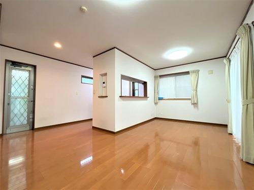 リビングダイニングキッチン－１