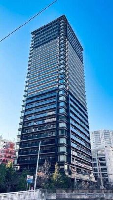 2024年1月築、総戸数213戸、タワーマンション