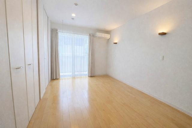 リビング以外の居室  写真撮影日：2026-03-28