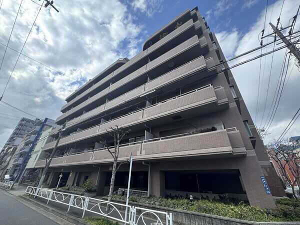 2階住戸につき、下階に住戸がないためご家族でも団らんの時間が過ごしやすい環境が整っています。