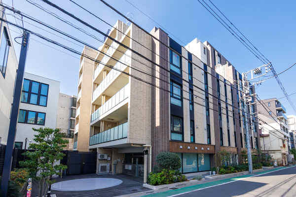 都営三田線「春日」駅まで徒歩8分など、複数路線利用可能。通勤・通学、休日のお出かけがスムーズです。