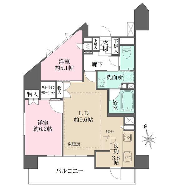 廊下部分が短く、住空間が確保された間取りです。バルコニーにアクセスできるキッチン勝手口有り。