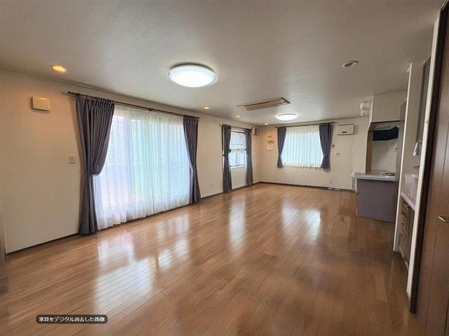 リビング  写真撮影日：2026-04-19