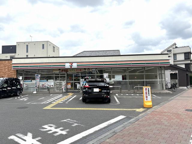 セブンイレブン杉並久我山人見街道店 210m 写真撮影日：2026-04-25