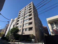 2008年築丸紅分譲の地上9階建てマンション
