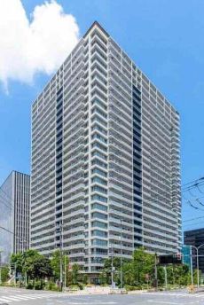 三菱地所レジデンス他分譲。2019年1月築・総戸数817戸、地上29階建の免震構造タワーマンション。
