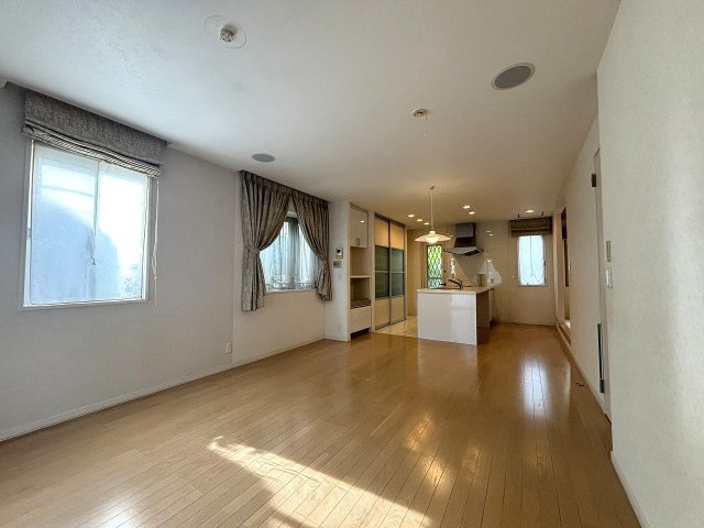 リビング  写真撮影日：2026-04-25