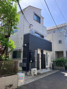 2017年11月築の賃貸併用注文住宅です。