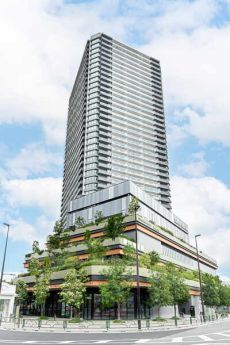埼京線「十条」駅徒歩1分の好立地、地上39階建・総戸数578戸の大規模タワーマンション。