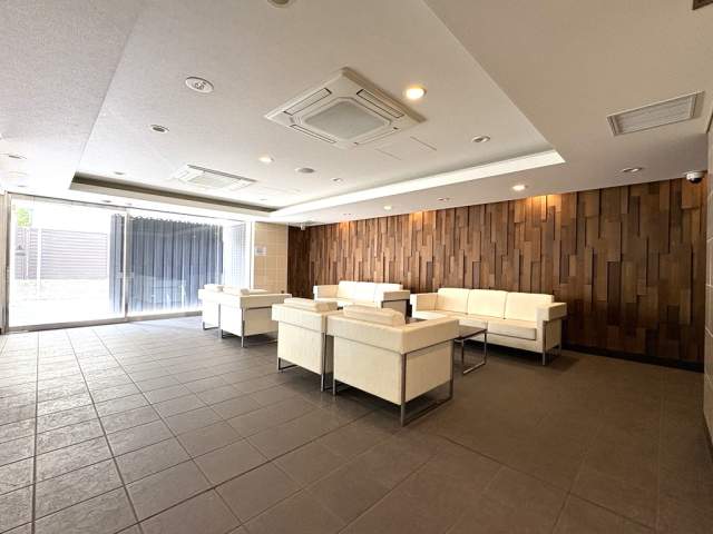 エントランス  写真撮影日：2026-05-09