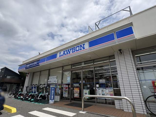 ローソン練馬大泉町三丁目店 170m 写真撮影日：2026-06-01