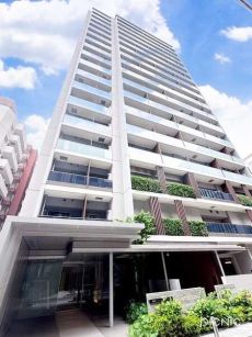 2023年12月築、総戸数175戸の大規模マンション