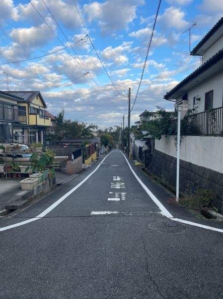 北側前面道路