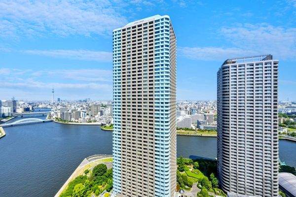 東側バルコニーからの昼の眺望