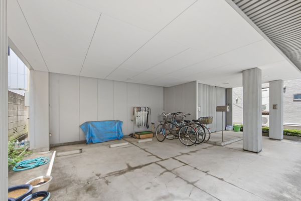 駐車場※家具・調度品は価格に含まれません