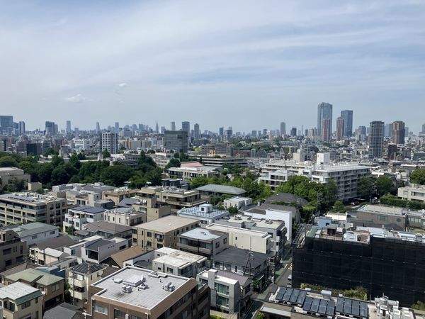 南側バルコニーから東方向の眺望