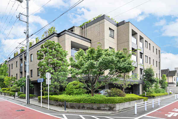 地上5階建てマンションの1階部分。階下には住戸がなく、生活音を気にすることなく暮らせます。