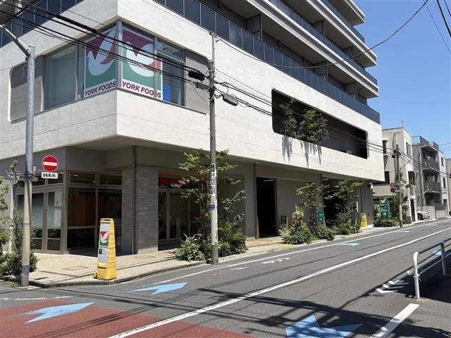 ヨークフーズwithザ・ガーデン自由が丘西落合店 620m 写真撮影日：2026-07-25