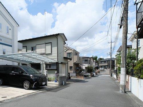 前面道路（撮影　２０２６．０８）