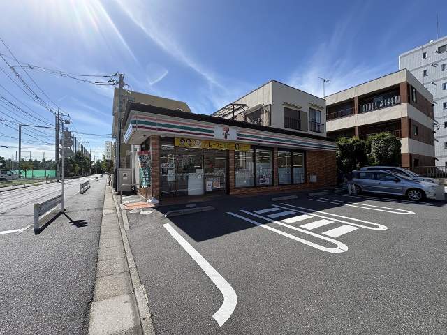 セブンイレブン足立西新井4丁目店 355m 写真撮影日：2026-08-08