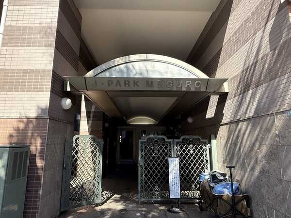 リフォーム内容：フローリング貼替、壁・天井クロス貼替、ユニットバス交換、システムキッチン交換　など