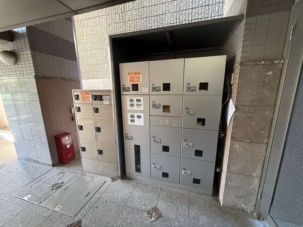 忙しい方にも便利な宅配ボックス