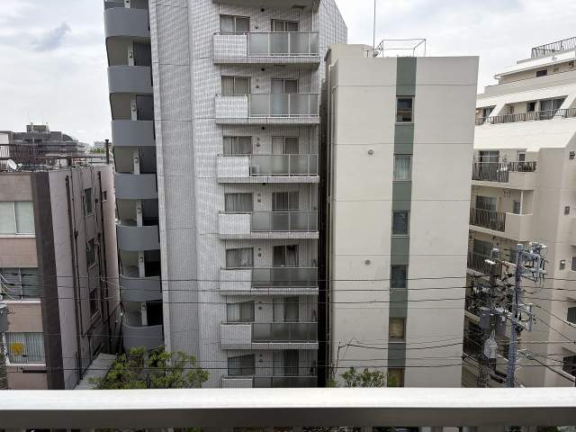 住戸からの眺望写真  写真撮影日：2026-08-22