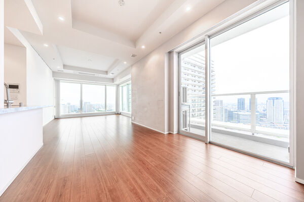 LDは約22.5帖×最高天井高2.6m超の伸びやかな住空間。ゆったりとしたひと時が過ごせそうです。