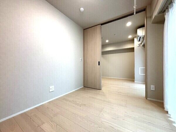 LDと洋室は引き戸で繋がり、開放するとより広々とした印象に。来客時は閉めてプライバシーが保てます。